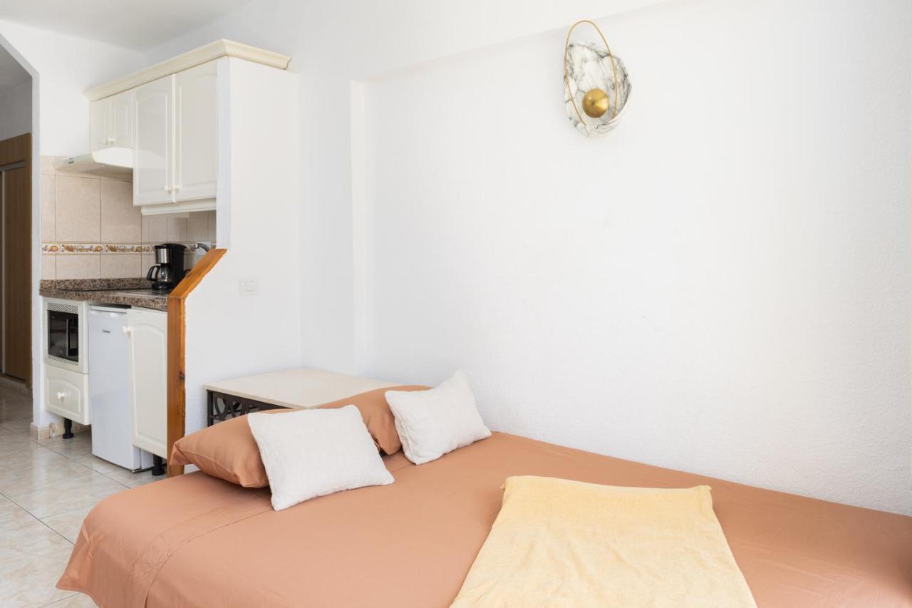 Classbnb - Studio 50M From Puerto Colon Beach Costa Adeje  Luaran gambar